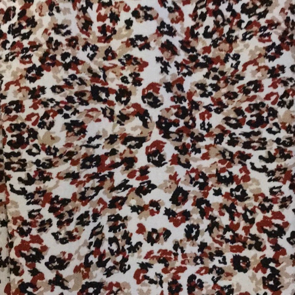 VGUC Valent Heart size med animal print blouse - Picture 5 of 6